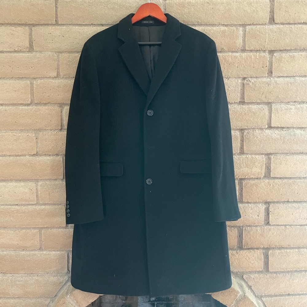Men’s black jacket